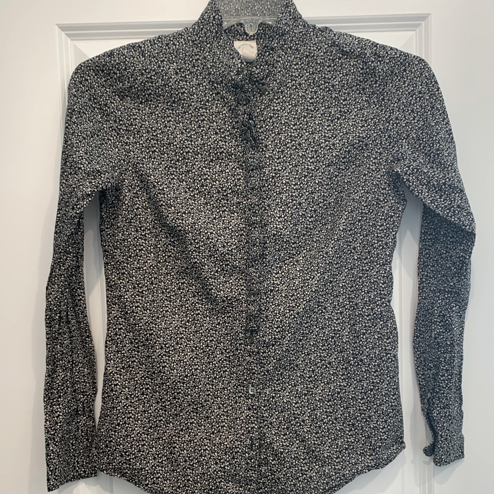 J Crew The Perfect Shirt size 2 EUC floral button down blouse